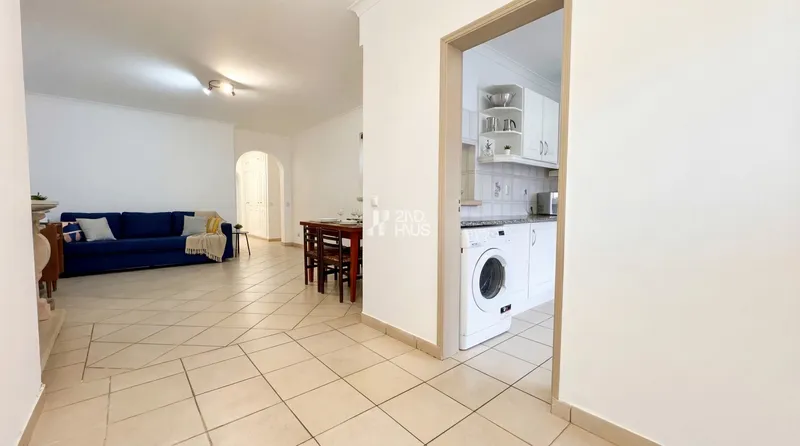 T2 Rés-do-Chão com Terraço Privado e Entrada Independente em Lagoa