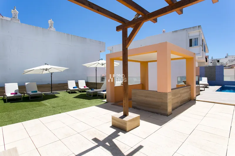 Casa Amarela Guest House — 12-Zimmer-Stadthaus und Boutique-Betrieb im Herzen von Albufeira — 3