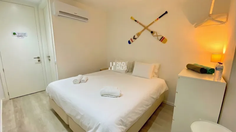 Casa Amarela Guest House — 12-Zimmer-Stadthaus und Boutique-Betrieb im Herzen von Albufeira — 20