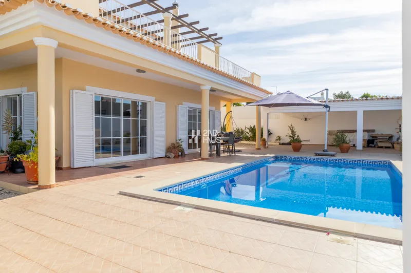Moradia T4 com piscina em Sesmarias, Carvoeiro
